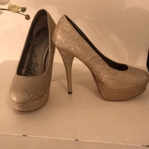 Gold glitter platform heels